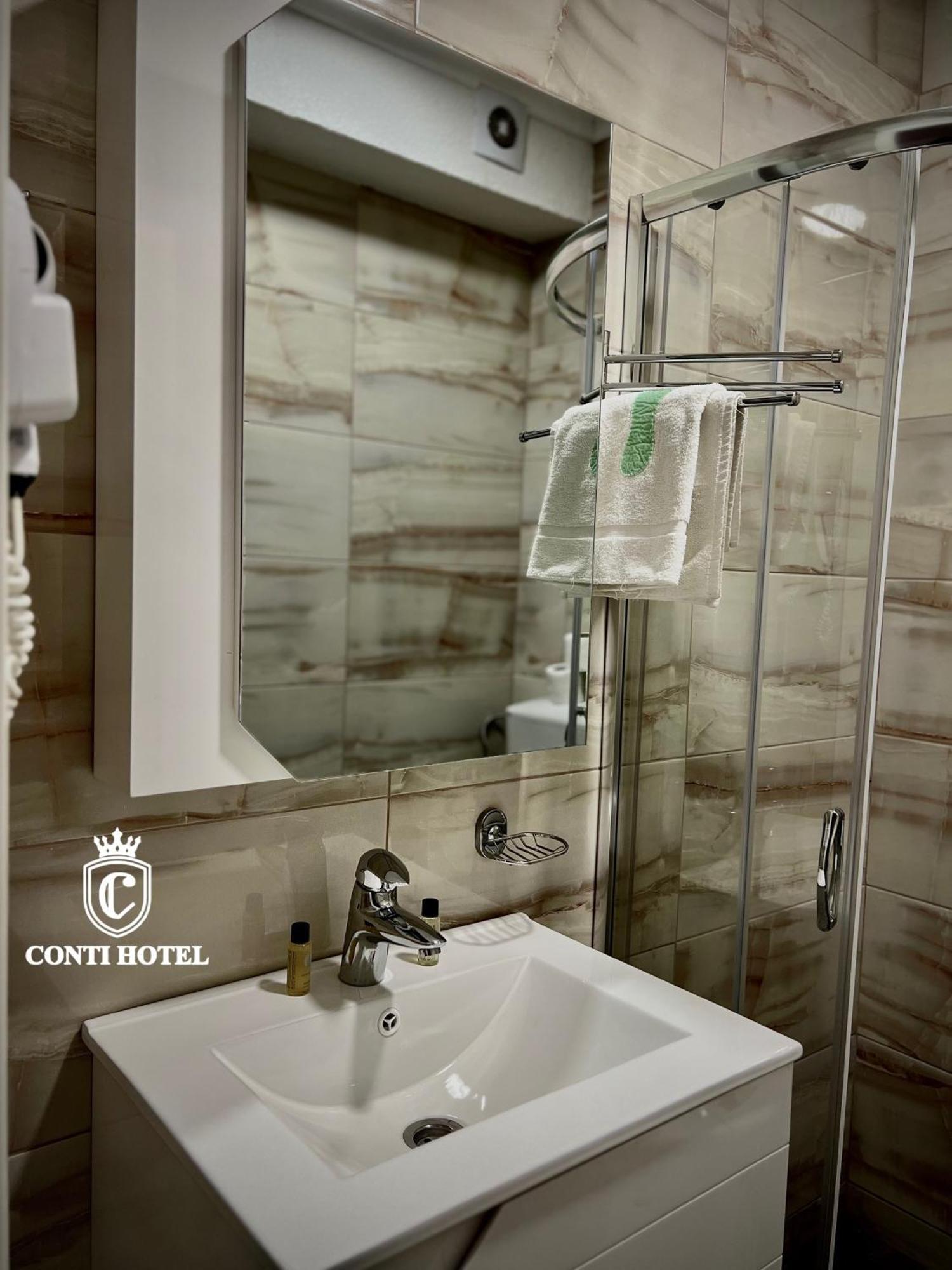 Conti Hotel & Restaurant Gjakova المظهر الخارجي الصورة